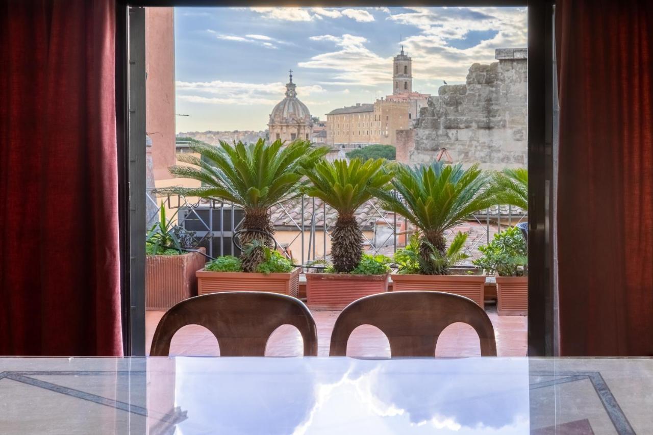 Iflat Incredible View Of The Roman Forum Exterior photo
